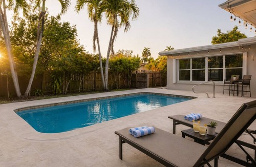 Hallandale Beach House | Luxury Pool Oasis 5 Min to Beach Modern Retreat