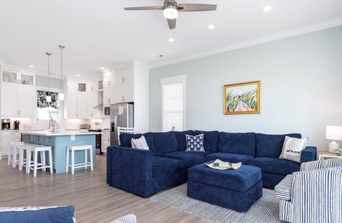 Emerald Isle House | Luxury Townhome in Emerald Isle, NC with elevator and walking distance to beach. Three story spacious townhome.