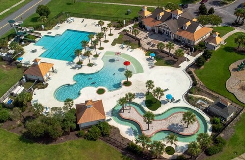 Port Wentworth House | Madisyn’s Manor - Luxe Comfort + Style Pet Friendly & Amazing Pools