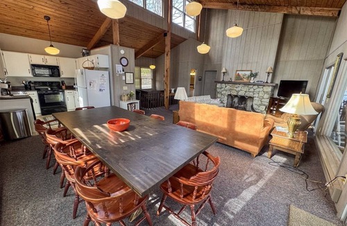 Lake Junaluska House | Mae`s Haven a 6 Bed- Lake Junaluska w/Private Dock