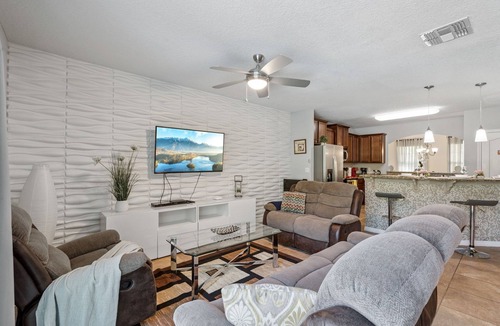 Calabria House | Magical 6BR Retreat Near Disney | Private Pool & Spa | Themed Rooms