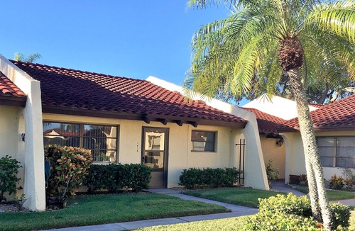 Bradenton Condo | Main Floor Getaway in West Bradenton, Florida Great Pool Minimum 30 days