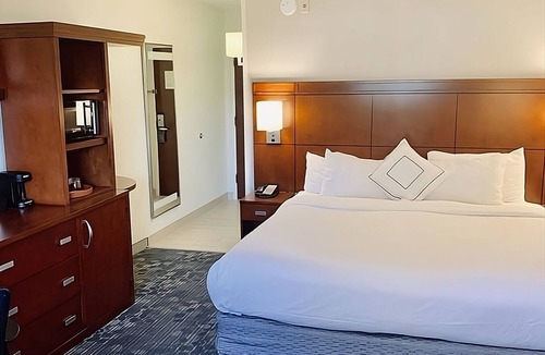 North Myrtle Beach Hotel | Make Your Trip More Enjoyable! Indoor Pool, Free Parking, Pets Are Welcome!