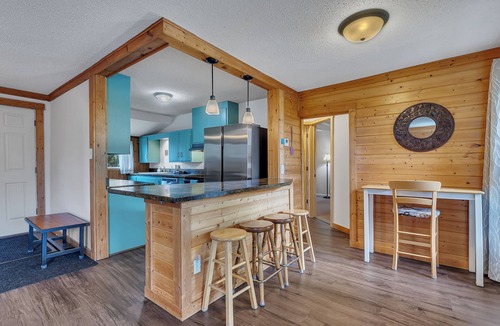 South Haven Cabin | Maple Hill Resort "Waters Edge" 1 Hour from Mpls on Clearwater and Grass Lake