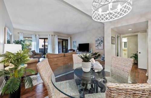 Shelter Cove Villa | Marina View Retreat at Shelter Cove Walk to Dining & Shops