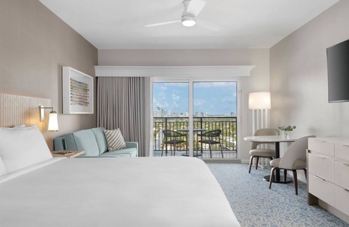 Central Beach Resort | MARRIOTT'S BEACH PLACE TOWERS Studio Sleeps 4