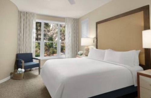 Beach Lagoon Resort | Marriott's Monarch on the Beach at Sea Pines with a lovely nGarden View