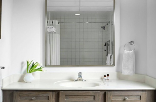 Palm Beach Shores Resort | Marriott's Ocean Pointe Studio Ocean Front