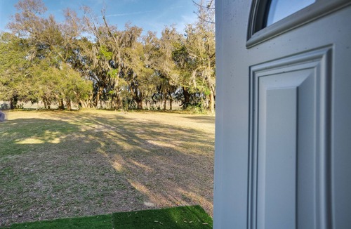 Saint Helena Island House | Marsh Views + Patio: Saint Helena Island Hideaway