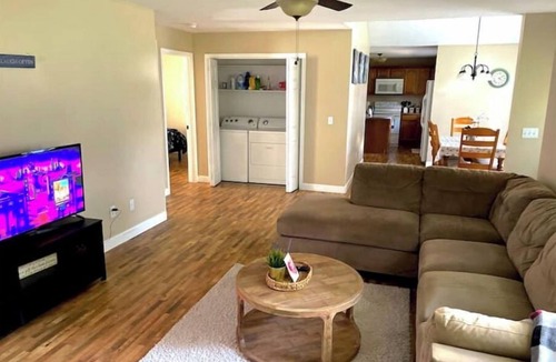 Dukedom House | 🗝 Martin TN 3 Bedroom Home Close to UTM