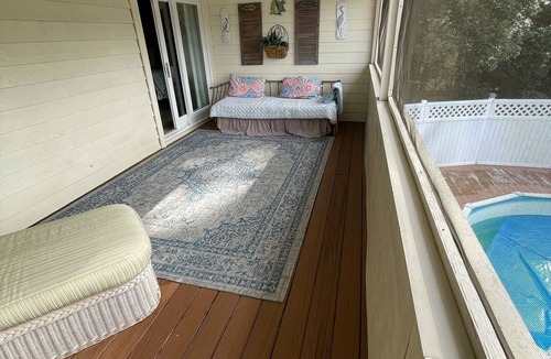 Bluffton House | Master suite with private deck in a beautiful house between Savannah & HHI