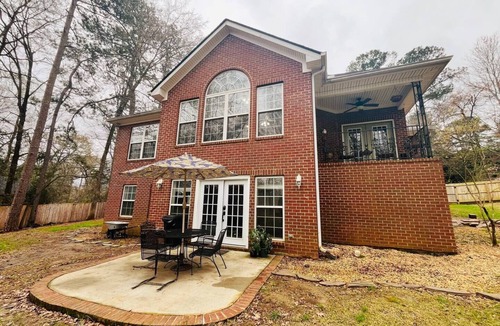Grovetown House | Masters Getaway with golf simulator!