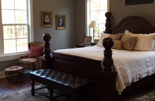 Bath House | Masters Golf Tournament Rental