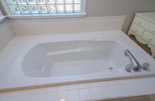 Martinez House | Master’s Rental-Gated Neighborhood