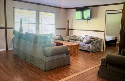 Folkston House | Melrose, Montana Mountain Cabin on 160 acres