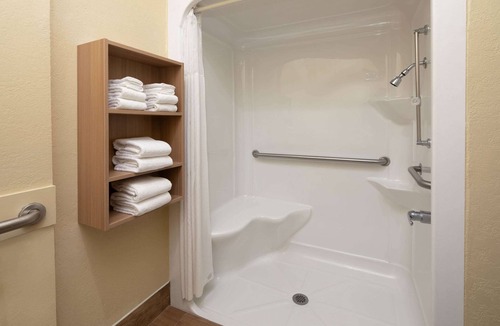 Florence Hotel | Microtel Inn & Suites by Wyndham Florence