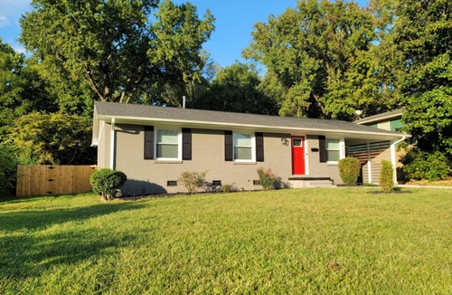 Charlotte House | Mid-Century Modern Boho Escape: Backyard Oasis