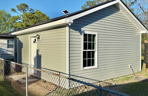Midtown Apartment | Mid-Town Cottage ~ Cozy Retreat