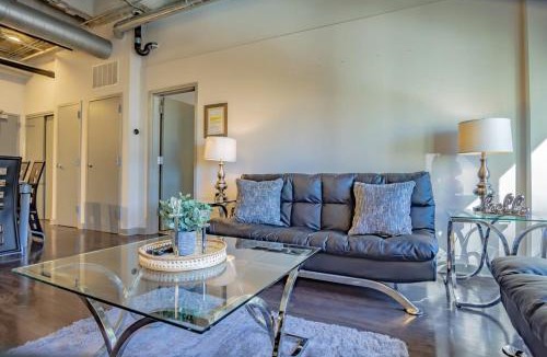 SoNo Apartment | Midtown 1BR Fully Furnished Apartment - Great Location! apts