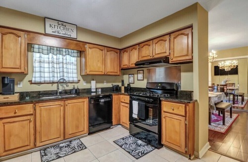 Midtown House | Midtown Savannah Retreat - Near Downtown & Parks