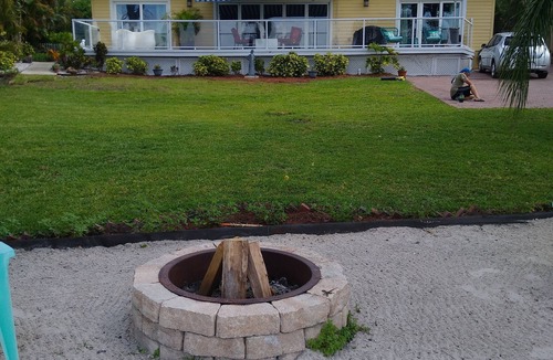 Fairview Shores Apartment | Million Dollar View on the Lake!