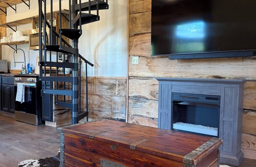 Blythewood Apartment | Mini Barndominium at T. Olive Farm