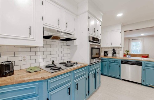 Irmo House | Mins to Lake Murray & Downtown - The Settle-Inn
