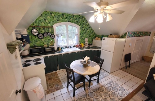 Daufuskie Island House | Minutes from the beach, with indoor hot tub