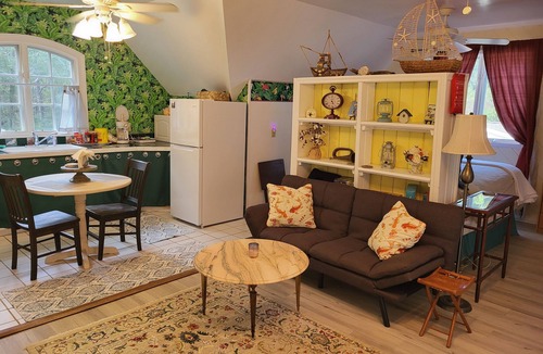 Daufuskie Island House | Minutes from the beach, with indoor hot tub