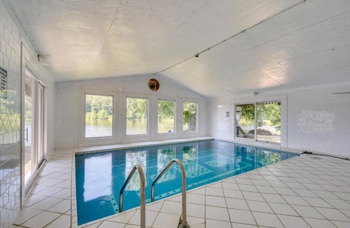 Saint Mary House | Missouri Castle w/Private Lake, Pool & 100 Acres!