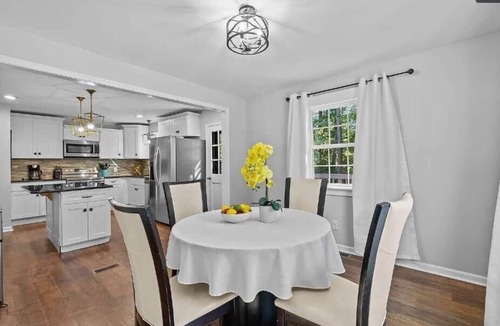 Cary House | Modern 4BR Home with Game Room & Outdoor Firepit