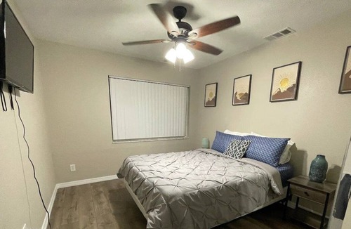 Shore Acres Villa | Modern 5 bedroom, 2 baths Venetian villa with pool
