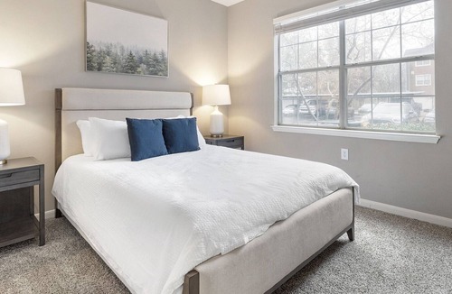 Southwind Apartment | Modern Apartment in Prime Location (ID7904X41)