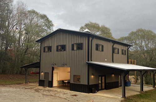 Gainesville House | Modern Barndo w/beautiful view - plenty of room for family gatherings