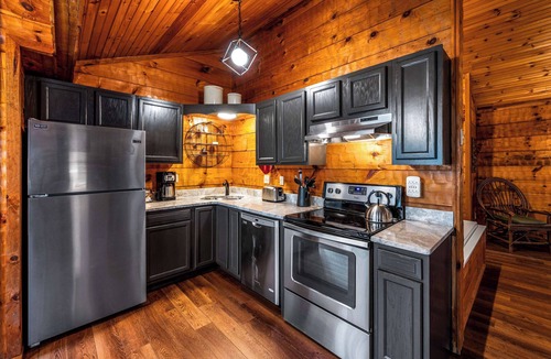 Townsend Cabin | Modern Cabin Retreat in Smoky Mountains