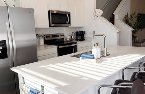 St. Augustine House | Modern Coastal Townhouse Near Beach & DT - St. Augustine