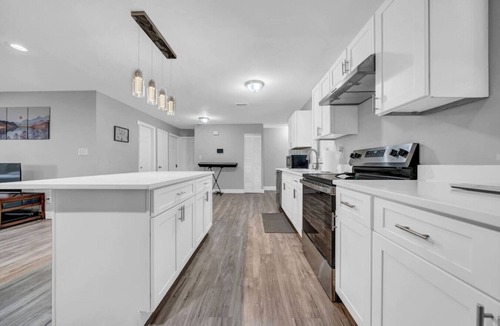 Orlando House | Modern Getaway Close to Disney