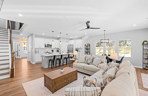 Fountain Inn House | Modern home in charming Fountain Inn
