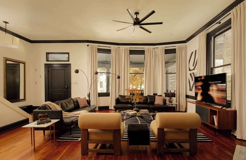 Dixon Park House | Modern Luxe Sophistication Near Forsyth Park