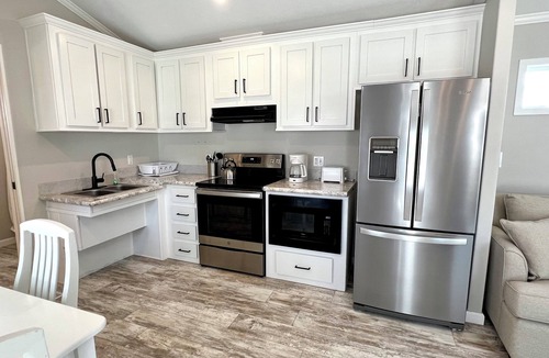 Naples House | Modern, Relaxing, Heated Pool, Centrally Located in Naples, Florida