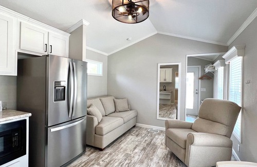 Naples House | Modern, Relaxing, Heated Pool, Centrally Located in Naples, Florida
