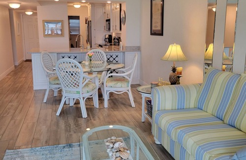 Casa del Mar Condo | Modern, Renovated Waterfront Condo on Beautiful Boca Ciega Bay!