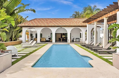 Sailboat Bend Villa | Modern Sanctuary on West Las Olas