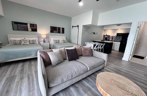 Port Saint Lucie Apartment | Modern Sports Retreat/Private Patio Near PGA & Sports