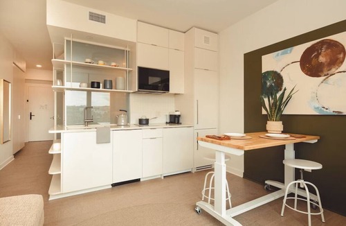 Old Fourth Ward Hotel | Modern Studio Steps from Ponce City Market | Atlanta BeltLine Adventures