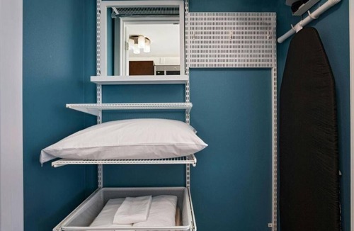 Macon Hotel | Modern Suite w/Full Kitchen Near Mercer University - 0.1 mile | Outdoor Pool