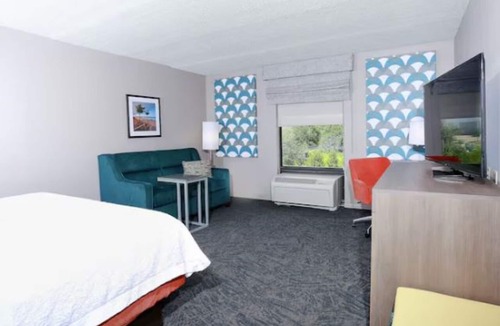 Wesley Chapel Hotel | Modern Well-Located Suite Close to Tampa’s Top Spots – Busch Gardens Nearby