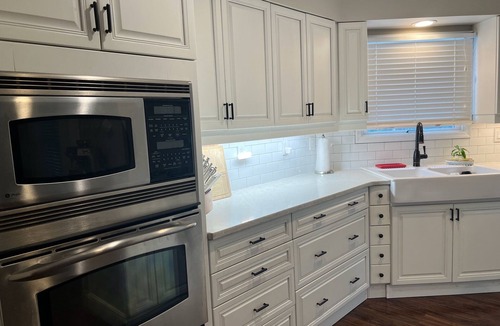 Saint Cloud House | Monthly Rental: Lakeshore Home w/Private Pool. Easy access to Theme Parks.