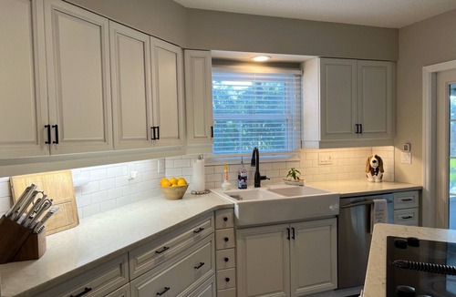 Saint Cloud House | Monthly Rental: Lakeshore Home w/Private Pool. Easy access to Theme Parks.