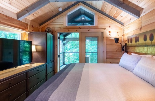 Cullowhee House | Mossy Falls - Adorable Tiny Home Located in the Smokies with Private Waterfalls and a Fire Pit!